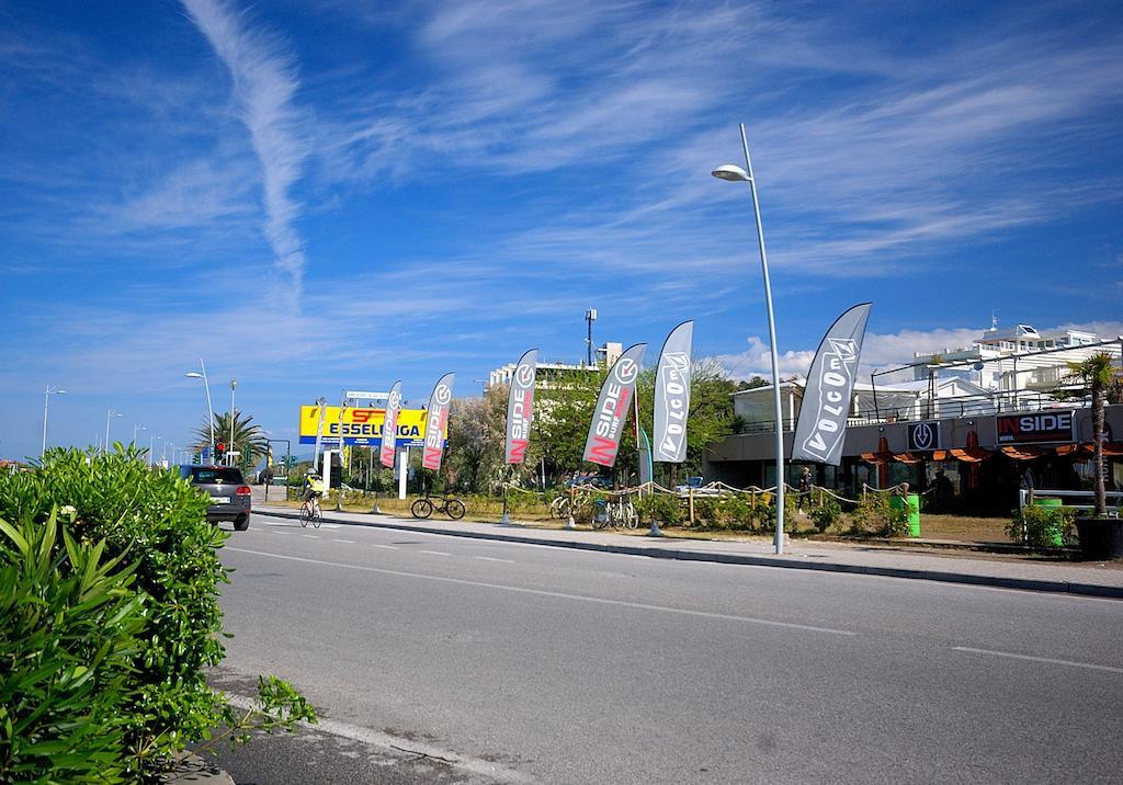 Hotel Lido Inn Lido di Camaiore Luaran gambar